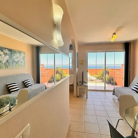 Silent Sunrise On The Ocean Apartment