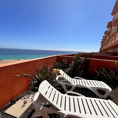 Silent Sunrise On The Ocean 아파트 *